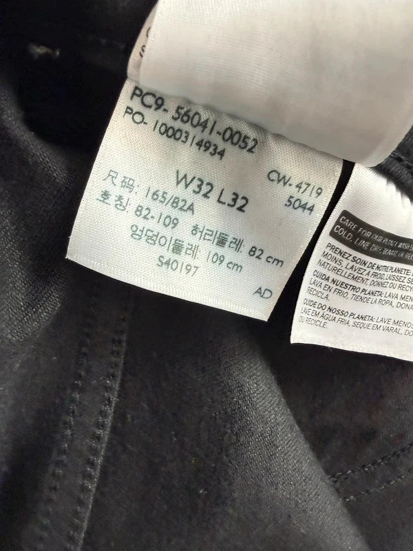 Levi's black super skinny jeans with premium stretch fabric and mid-rise fit.